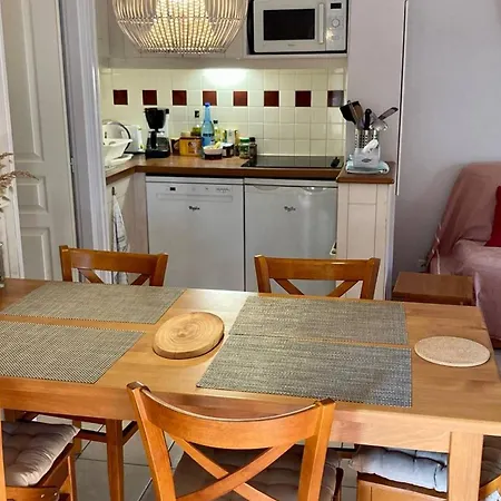 Apartman Maison Fonctionnelle Avec Terrasse - 4 Pers. - Fr-1-878-31
