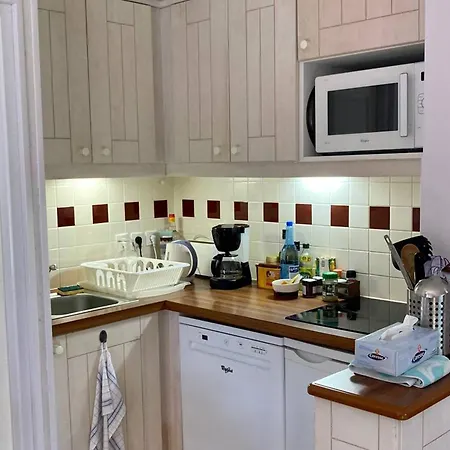 Apartman Maison Fonctionnelle Avec Terrasse - 4 Pers. - Fr-1-878-31 *